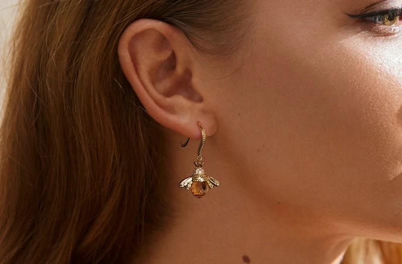 Boucles D'oreilles En Forme D'abeille 4 Boucles D'oreilles En Forme D'abeille – Image 4