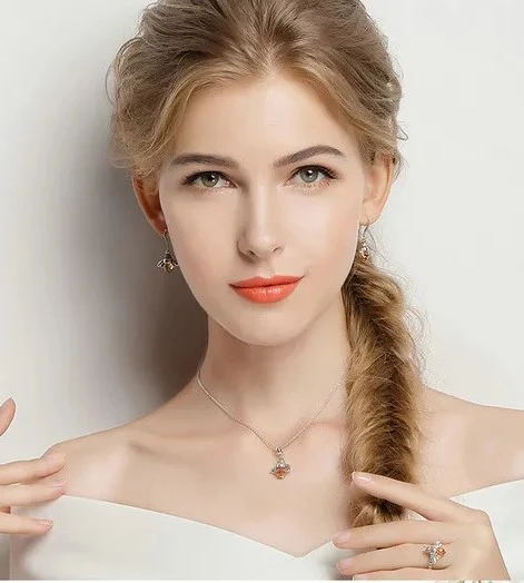 Boucles D'oreilles En Forme D'abeille 6 Boucles D'oreilles En Forme D'abeille – Image 6