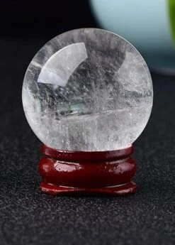 Petite Boule De Cristal Avec Support